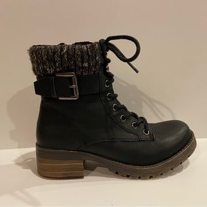 Sugar Zania women’s size 6 black boots